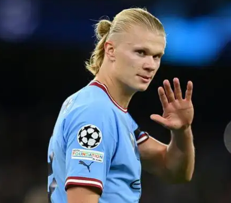 曼城胜利兹联后，哈格里夫斯剖析英超冠军争夺局势