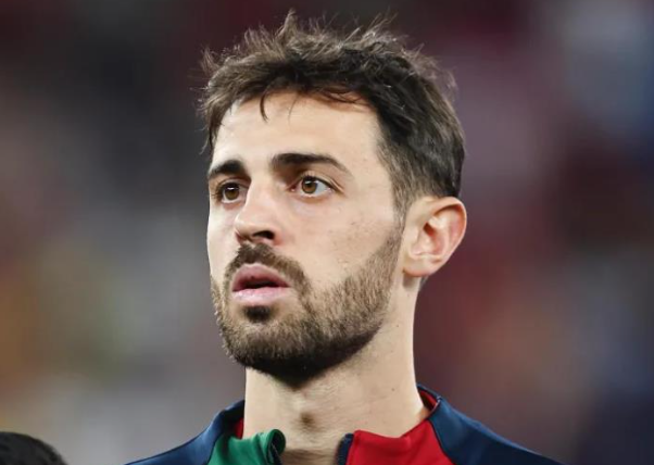 曼城中场B席展望赛程：着眼当下，力拼四冠